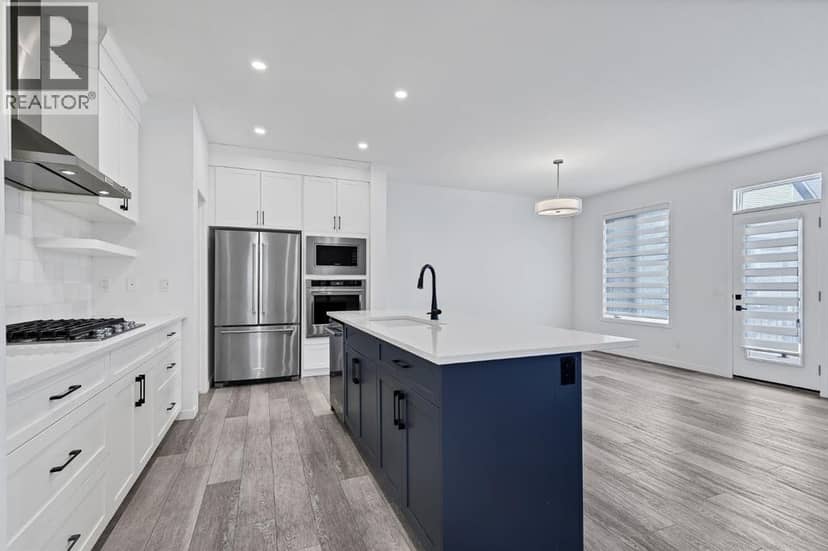 496 MONTEREY Drive SE — photo 11 of 40