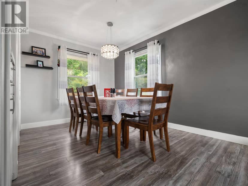 193 Willow Avenue — photo 9 of 35