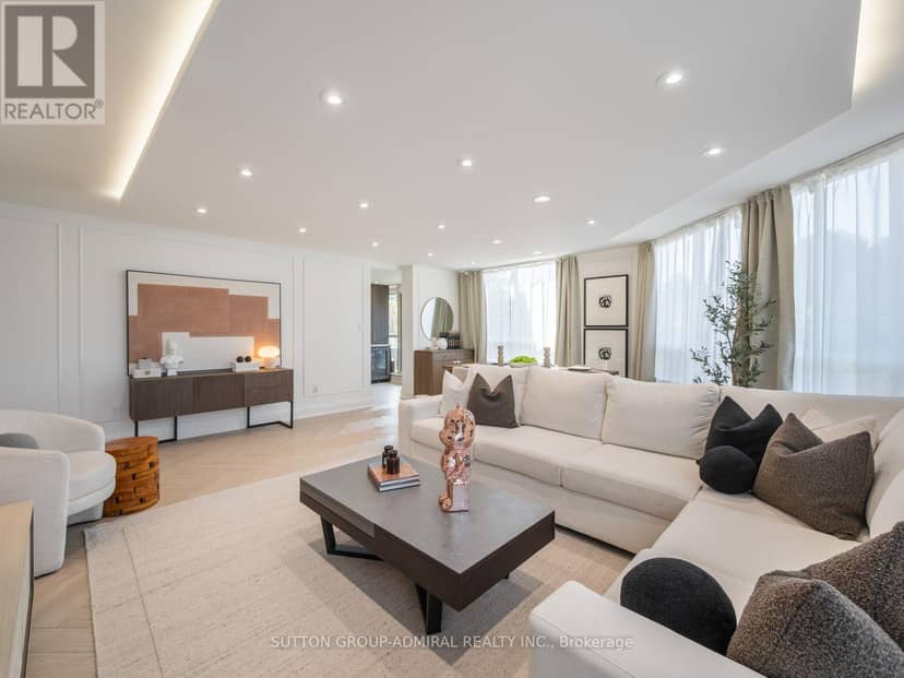 208 - 10 Torresdale Avenue — photo 14 of 40