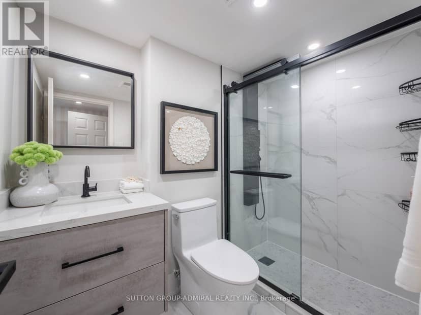 208 - 10 Torresdale Avenue — photo 29 of 40