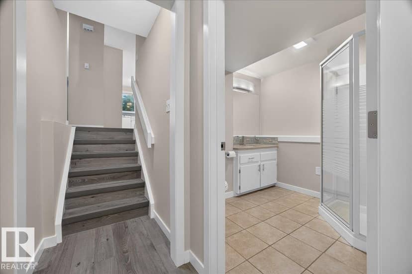 6703 32 AV NW — photo 30 of 40