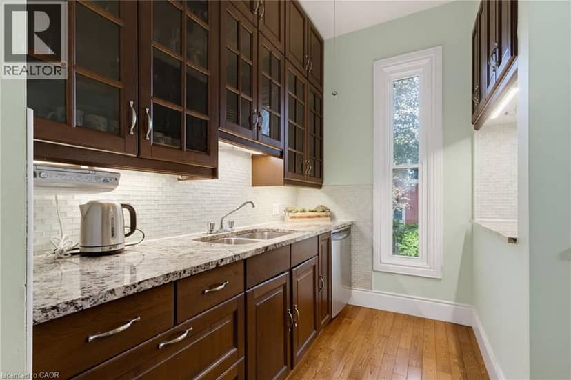 4245 WILLIAM Street — photo 10 of 40