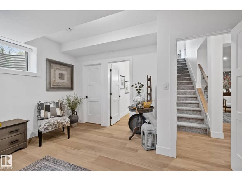 #7 20425 93 AV NW — photo 40 of 40