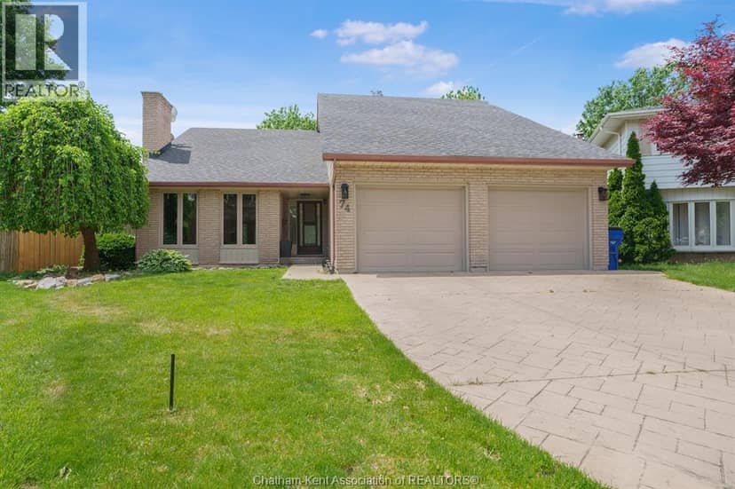 74 University Drive — photo 2 of 40