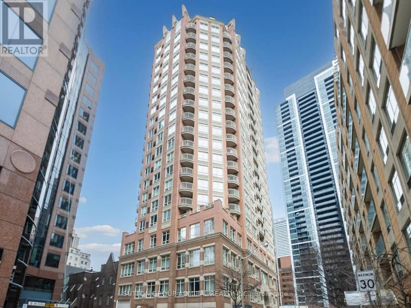 812 - 100 Hayden Street — photo 4 of 40