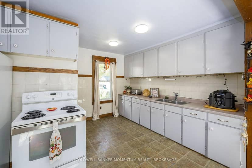5542 Highland Avenue — photo 15 of 38