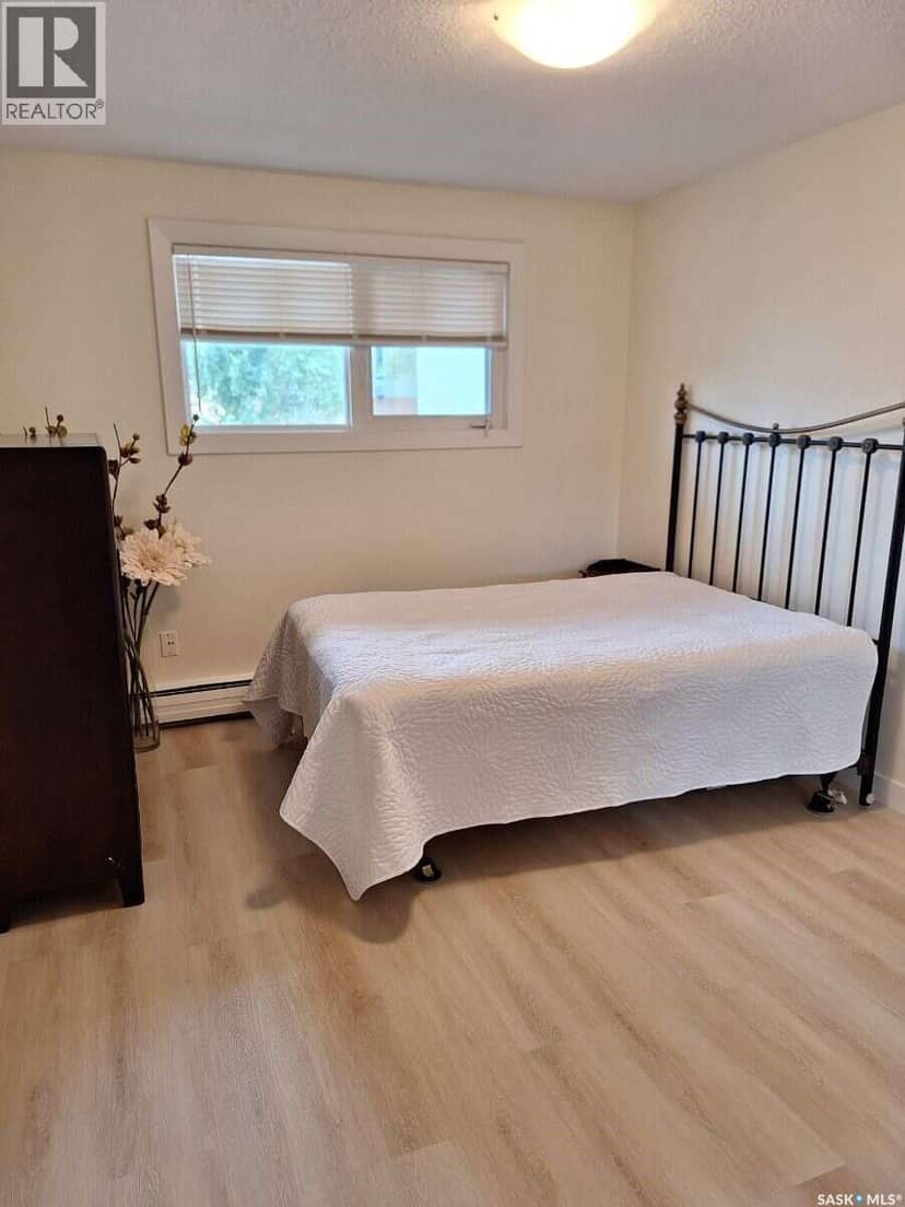 15 50 Spence STREET, Regina, photo 2