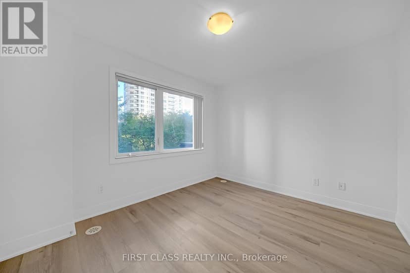 14 - 310 Village Green Square — photo 34 of 40