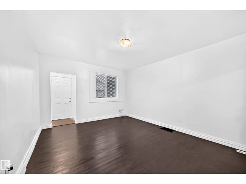 11014 95 ST NW — photo 12 of 40