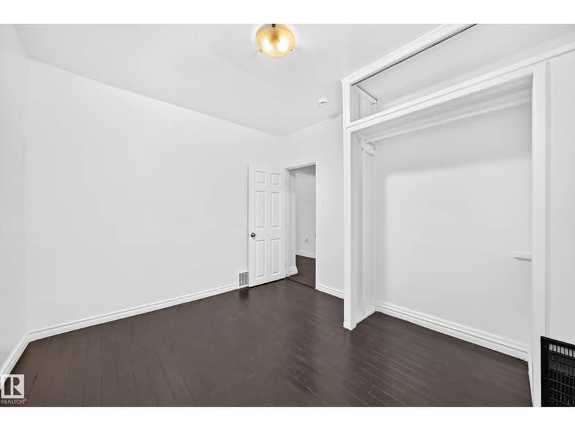 11014 95 ST NW — photo 37 of 40