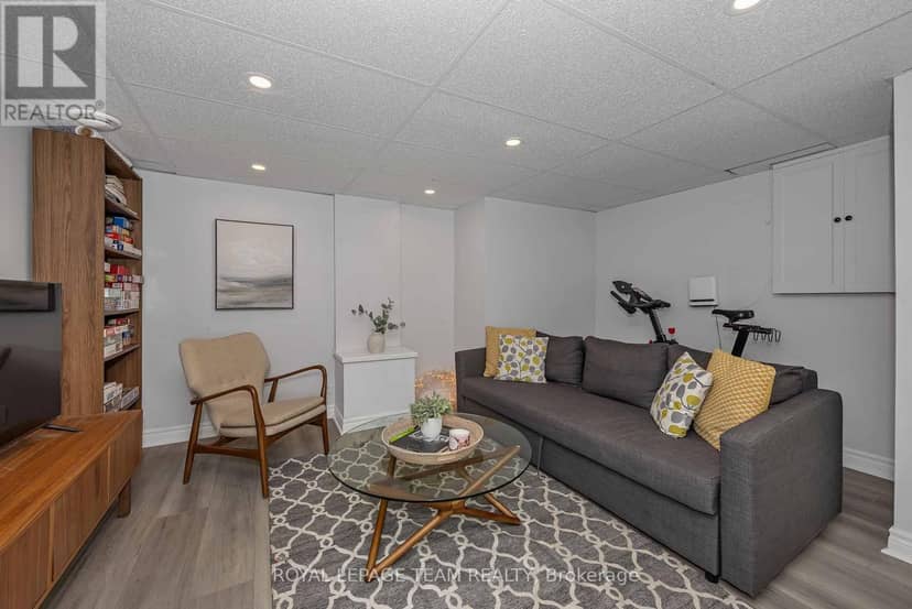 9 - 583 Tweedsmuir Avenue — photo 31 of 40