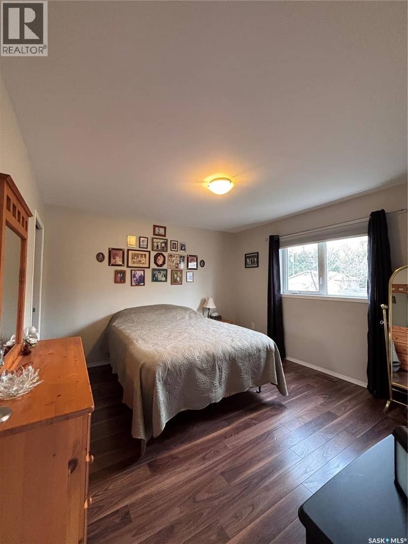 306 Guest COURT — photo 16 of 40