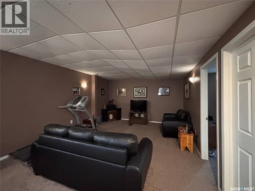 306 Guest COURT — photo 24 of 40