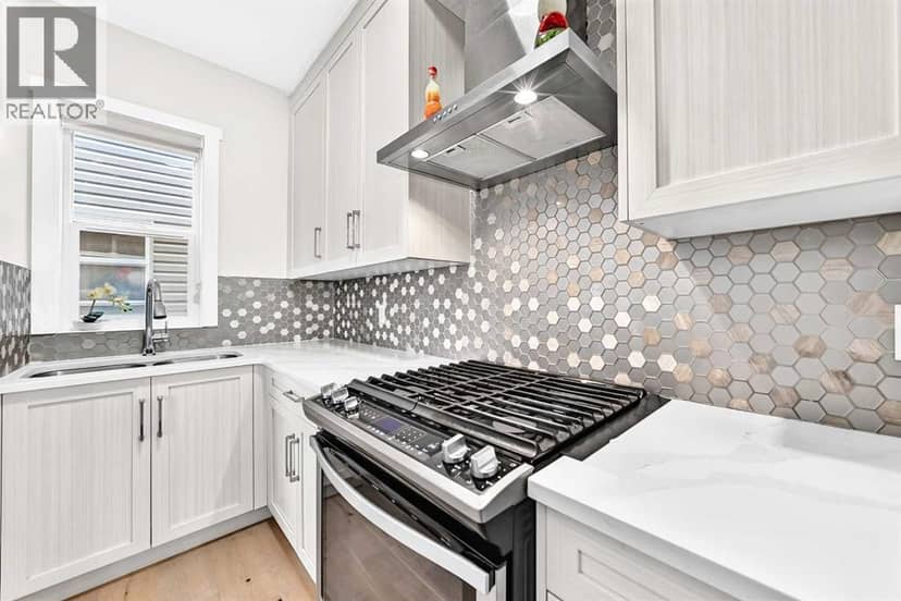 260 Corner Meadows Manor NE, Calgary, photo 7