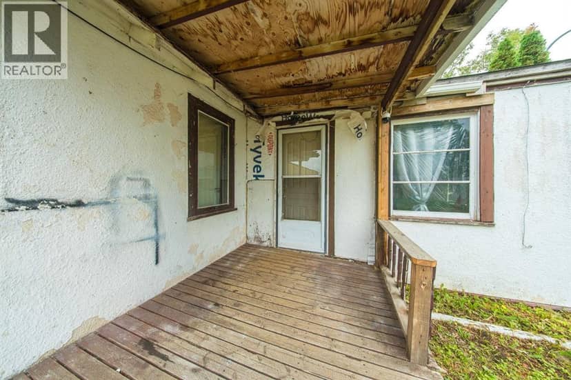 5006 47 Avenue — photo 18 of 25