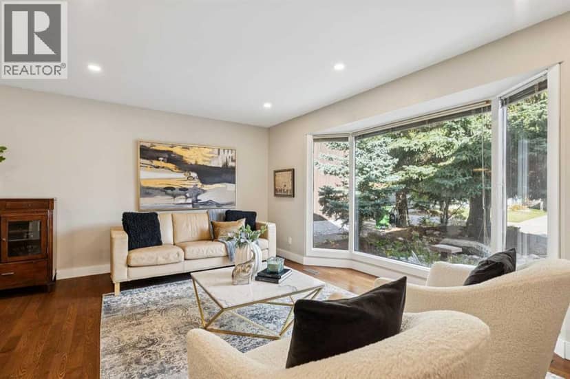 7 Woodgreen Crescent SW, Calgary, photo 4