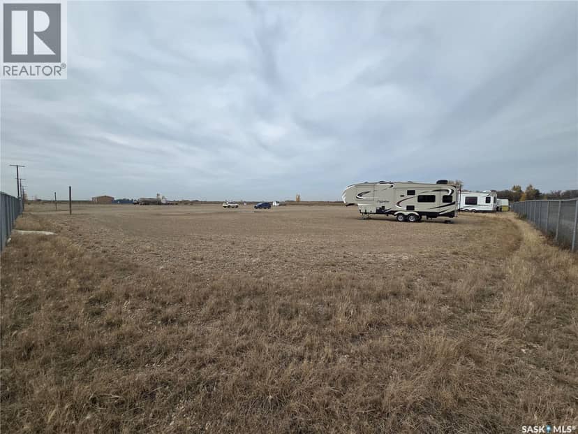 200 Erica AVENUE, Lampman, photo 3