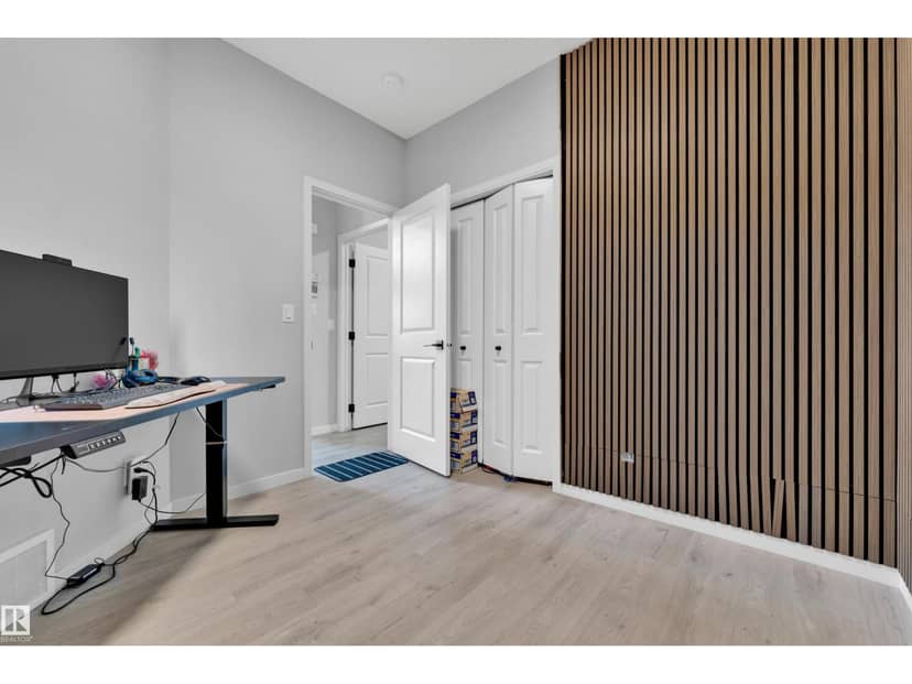 6364 174 AV NW — photo 11 of 40