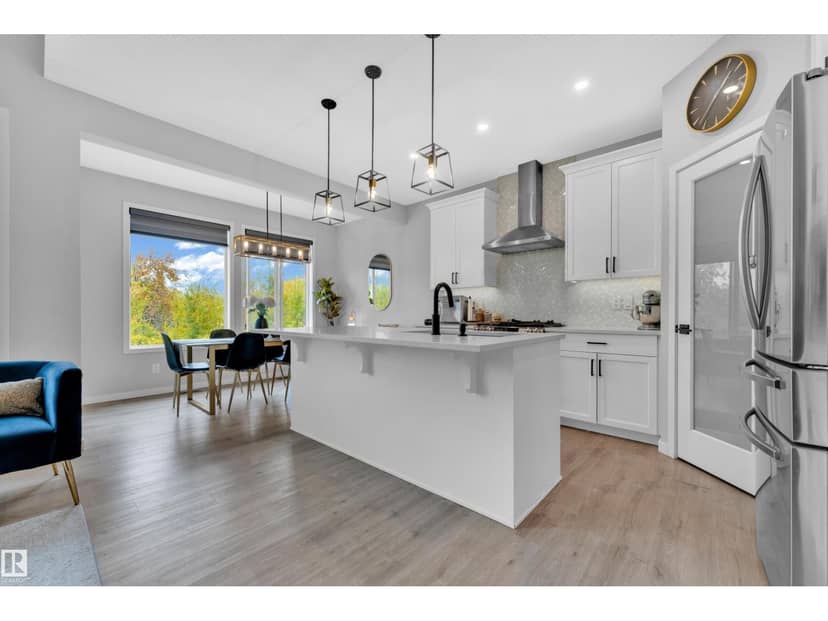 6364 174 AV NW — photo 13 of 40