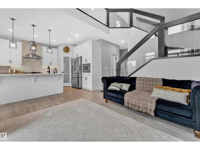 6364 174 AV NW — photo 22 of 40