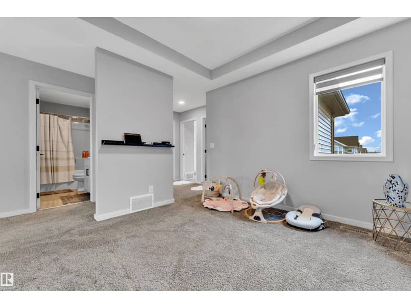 6364 174 AV NW — photo 31 of 40