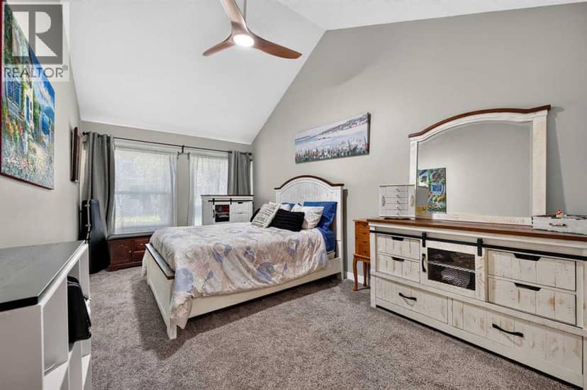 61 Somervale Point SW — photo 13 of 32