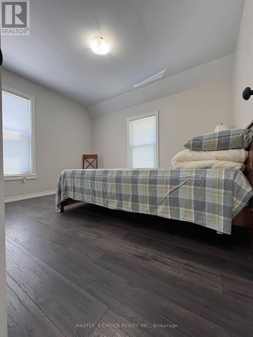 5527 Palmer Avenue — photo 9 of 18