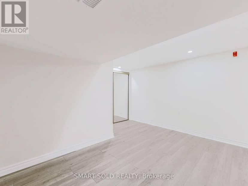1051 Janette Street — photo 38 of 40