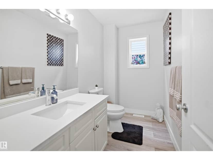 714 87 Street SW — photo 13 of 40