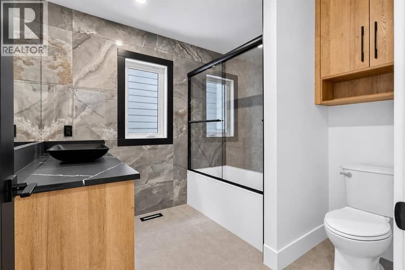615 55 Avenue SW — photo 24 of 40