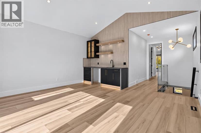 615 55 Avenue SW — photo 32 of 40