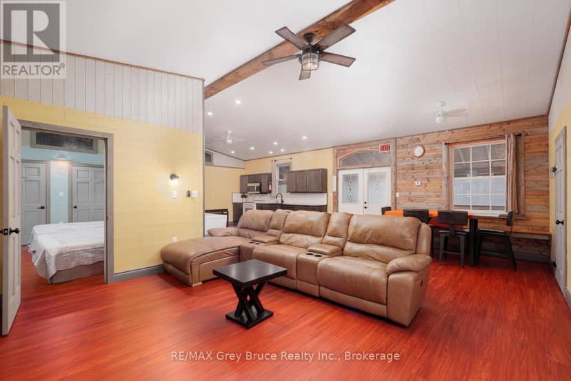 13 & 17 Zorra Drive — photo 8 of 40