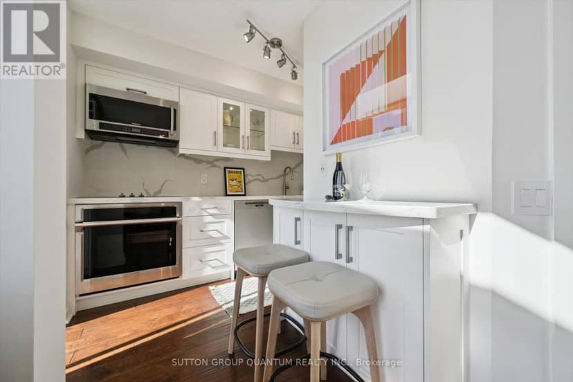 915 - 77 Lombard Street — photo 5 of 28