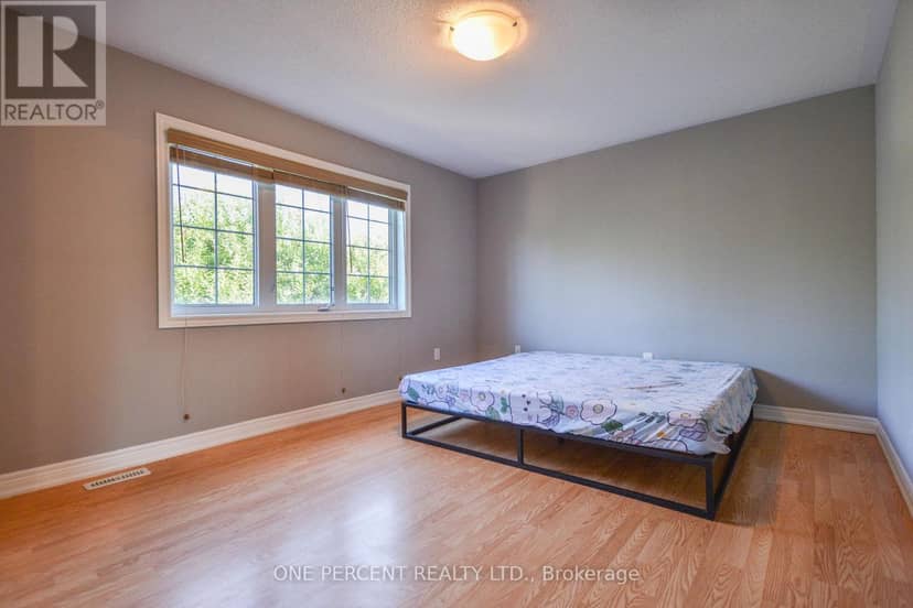 85 Benjamin Hood Crescent — photo 16 of 36