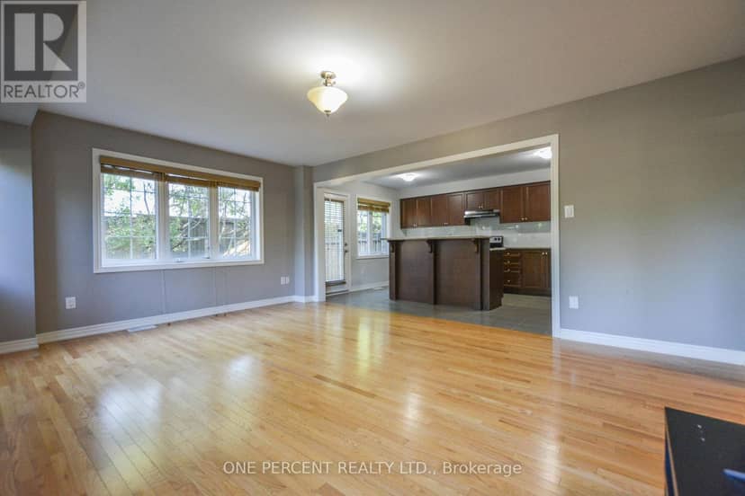 85 Benjamin Hood Crescent — photo 7 of 36