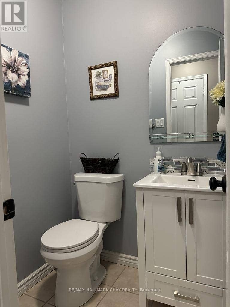 61 Carruthers Crescent — photo 21 of 40