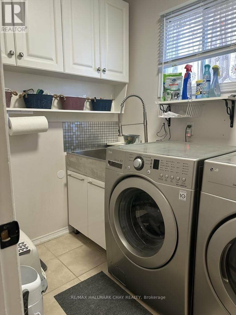 61 Carruthers Crescent — photo 23 of 40