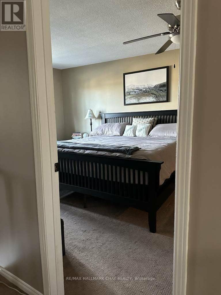 61 Carruthers Crescent — photo 26 of 40