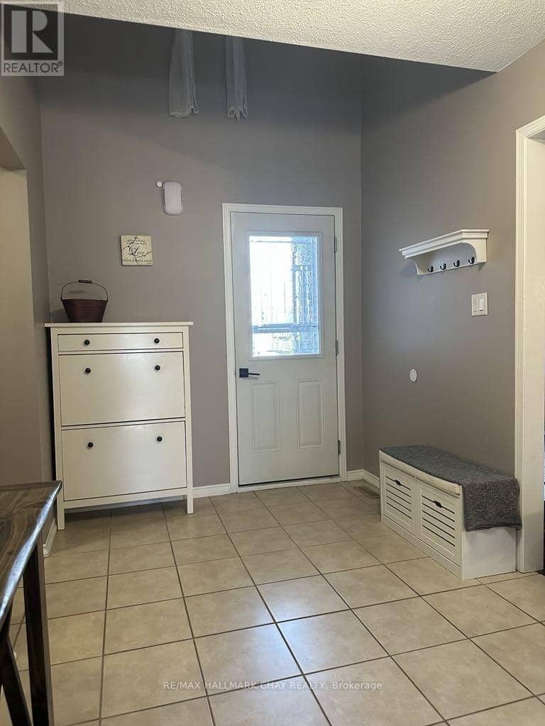 61 Carruthers Crescent, Barrie, photo 8