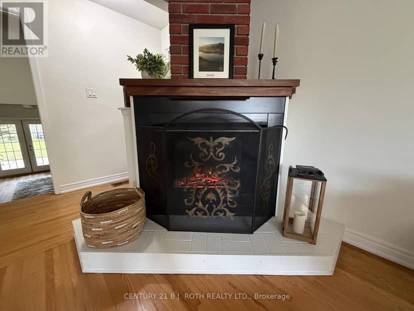 72 Allan Street — photo 18 of 35