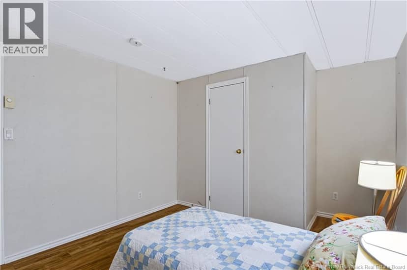 8 Wood Avenue — photo 21 of 40