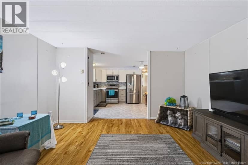 8 Wood Avenue — photo 12 of 40