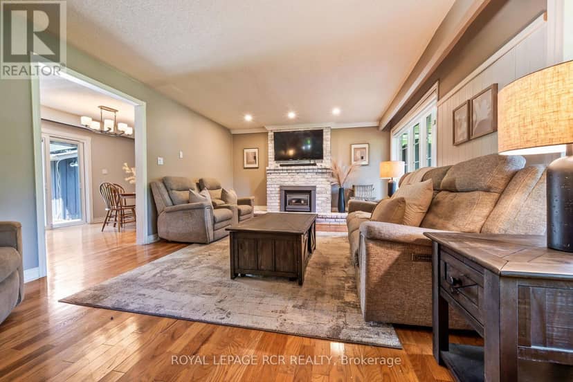 22 Randy Avenue — photo 10 of 40