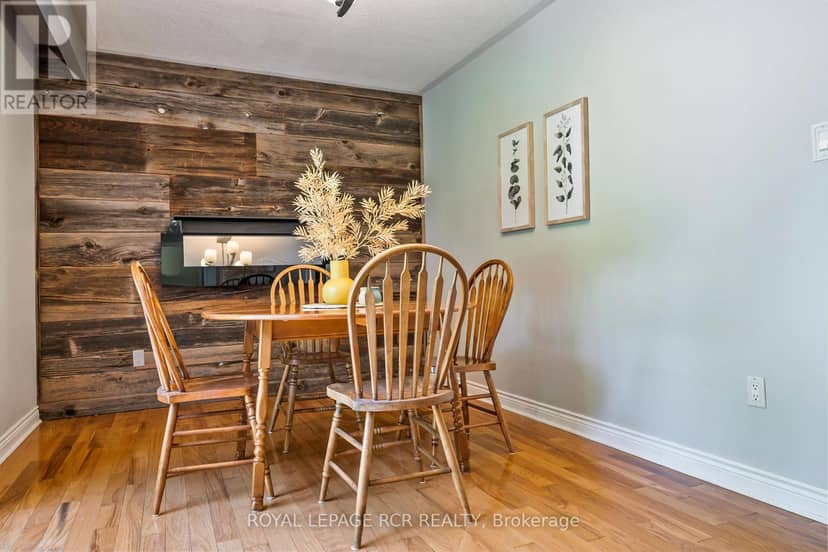 22 Randy Avenue — photo 12 of 40