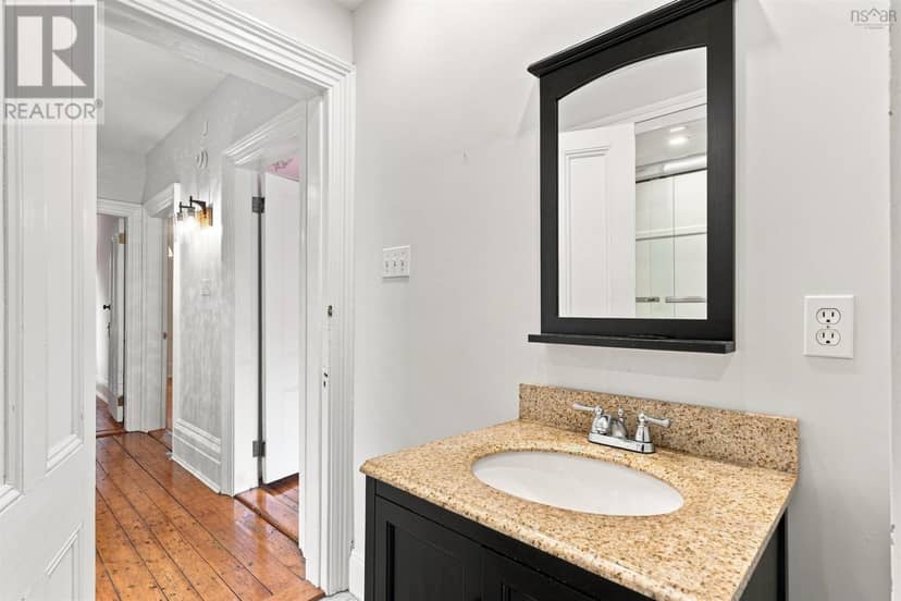 6052 Compton Avenue — photo 33 of 40