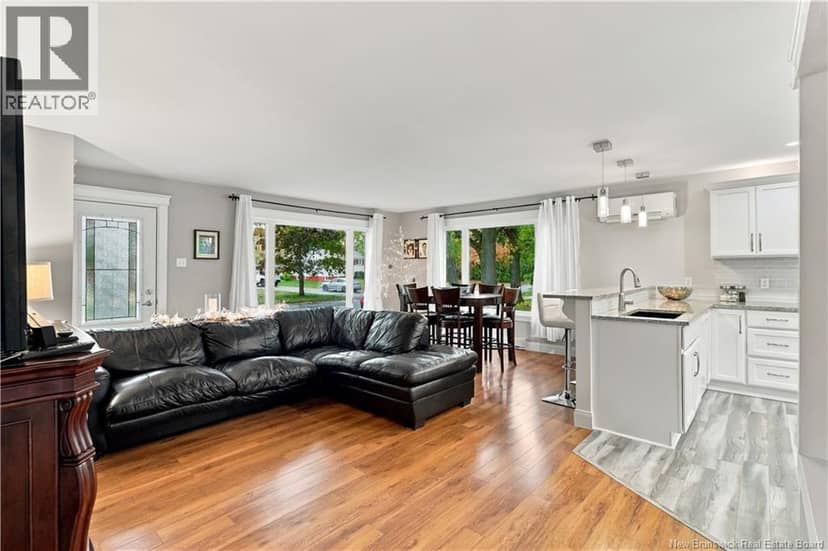 91 Ross Terrace — photo 16 of 32