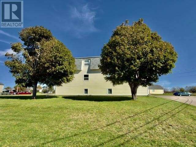 101 Phaneuf Court, Summerside, photo 2