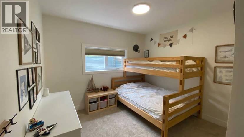 10 Grasslands Road — photo 33 of 40