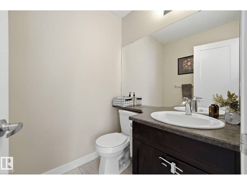 10245 152 ST NW — photo 9 of 30