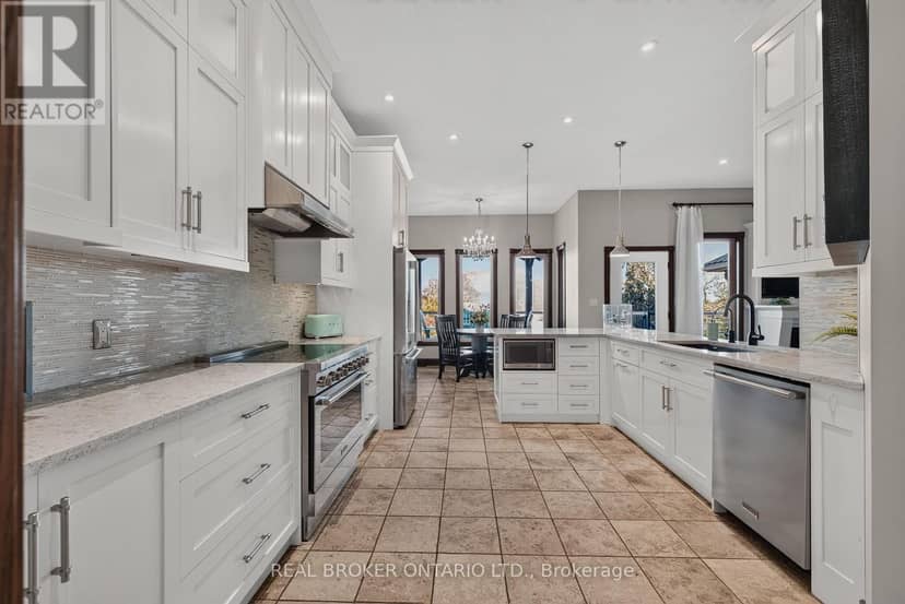 9161 Wellington Road 5 — photo 10 of 40